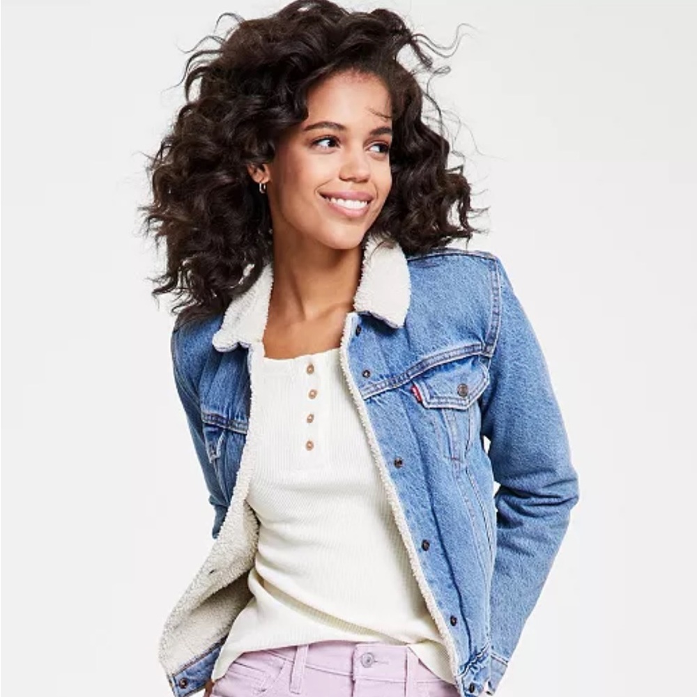 Levi’s Women's Original Denim Trucker with Sherpa Lining